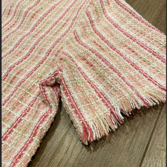 Pink and White Tweed Shorts and Top set, Size s/m - Picture 4 of 7